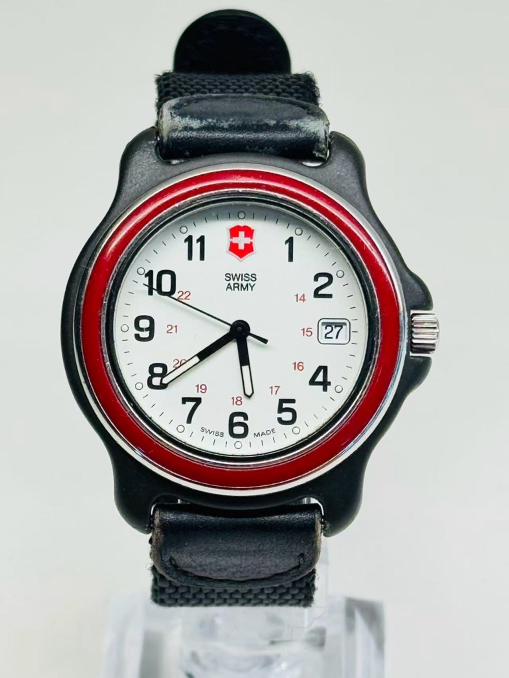 Victorinox Swiss Army Watch 36mm Quartz White Dial Red Bezel Runs New Battery